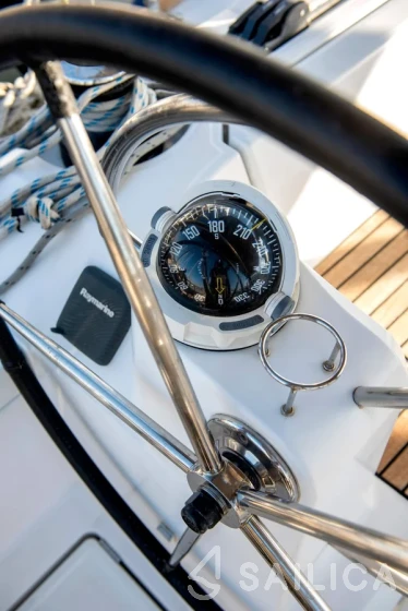 Sun Odyssey 419 - Yacht Charter Sailica