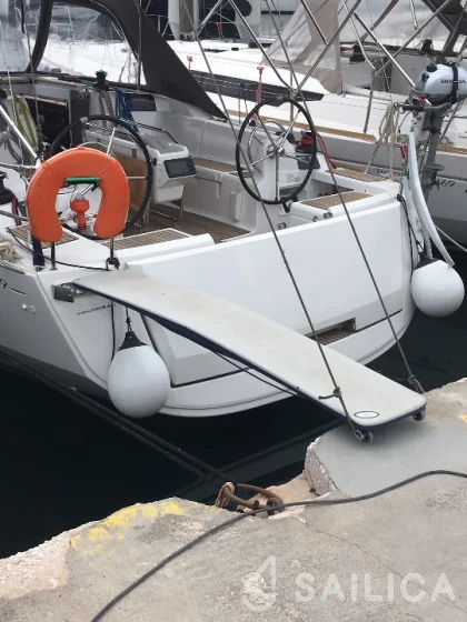 Sun Odyssey 419 - Yacht Charter Sailica