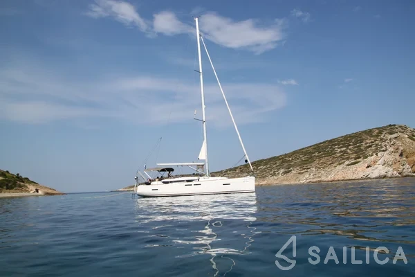 Sun Odyssey 419 - Yacht Charter Sailica