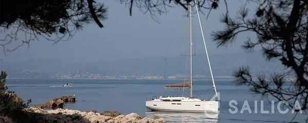 Sun Odyssey 419 - Yacht Charter Sailica
