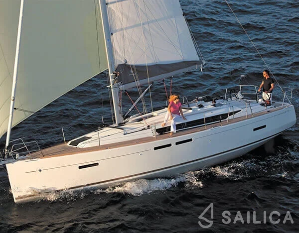 Sun Odyssey 419 - Yacht Charter Sailica