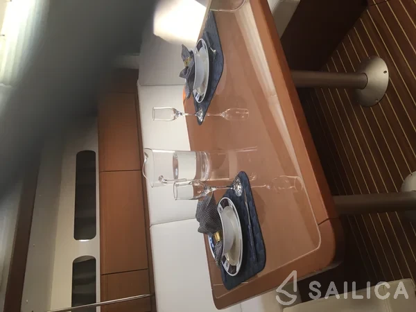 Sun Odyssey 419 - Yacht Charter Sailica