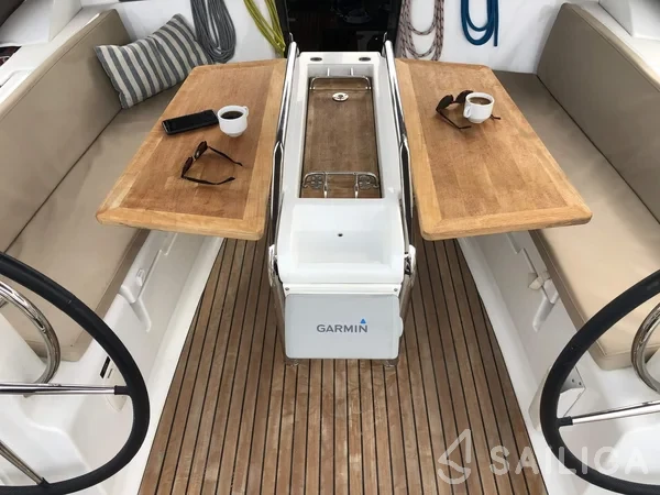 Sun Odyssey 419 - Yacht Charter Sailica