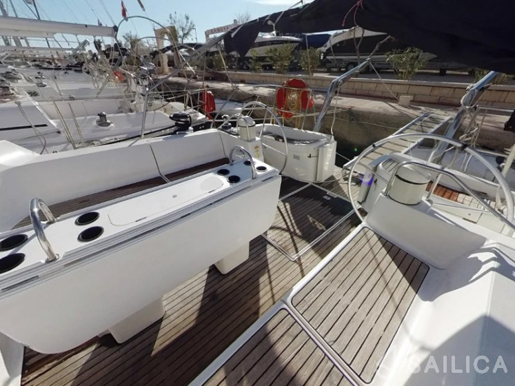 Sun Odyssey 52.2 - Yacht Charter Sailica