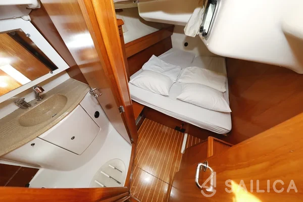 Sun Odyssey 45 - Yacht Charter Sailica