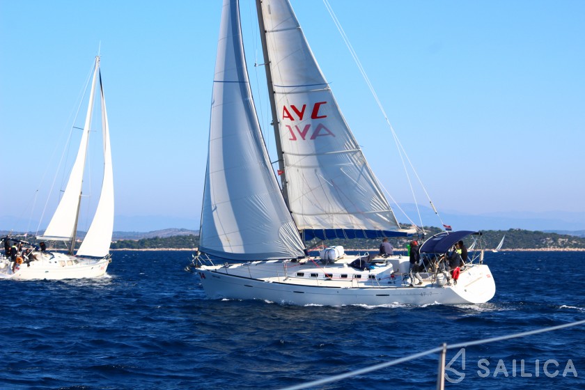First 47.7 - Yacht Charter Sailica