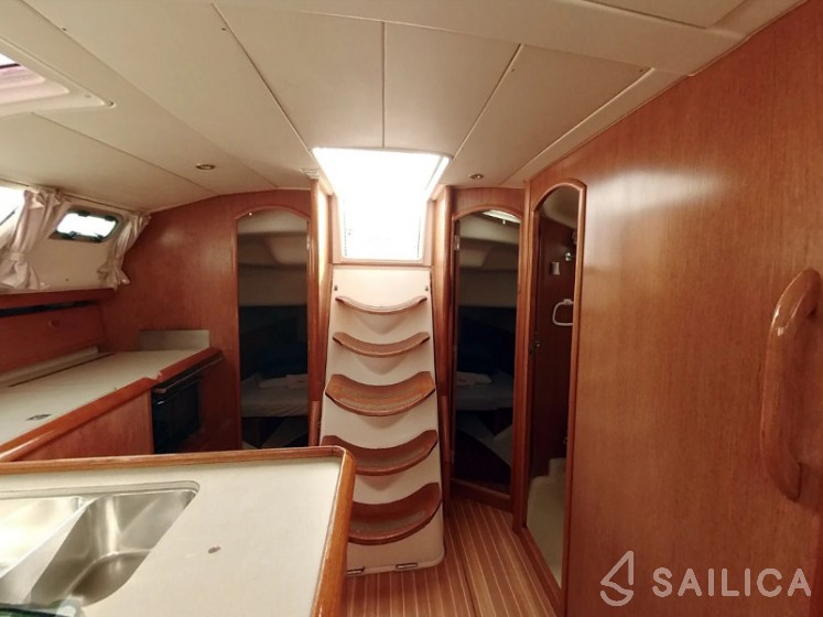 Sun Odyssey 43 DS - Yacht Charter Sailica