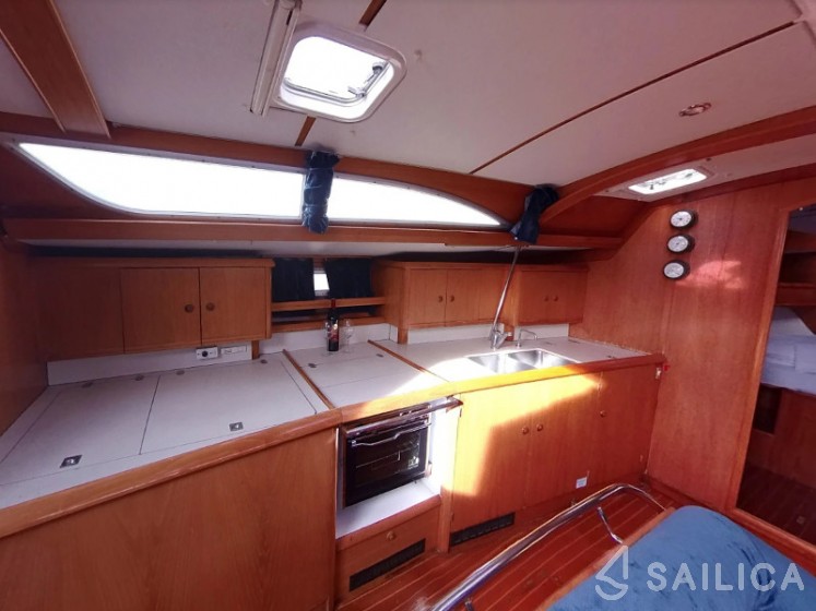 Sun Odyssey 45.2 - Yacht Charter Sailica