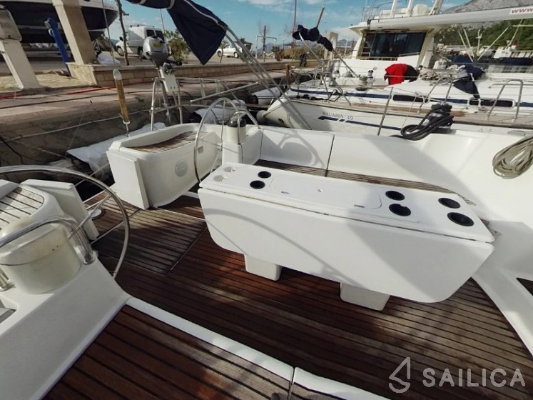 Sun Odyssey 45.2 - Yacht Charter Sailica