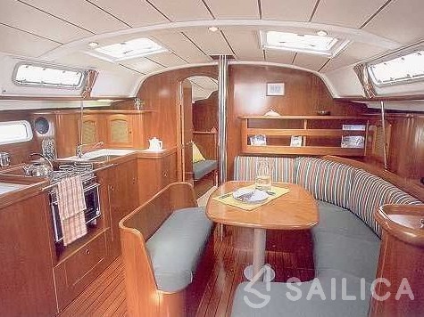 Oceanis 411 Clipper - Yacht Charter Sailica