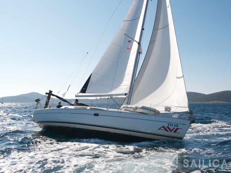 Sun Odyssey 40 - Yacht Charter Sailica