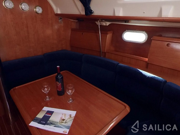 Sun Odyssey 40 - Yacht Charter Sailica