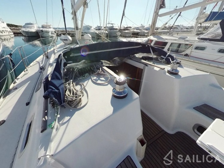Sun Odyssey 40 - Yacht Charter Sailica