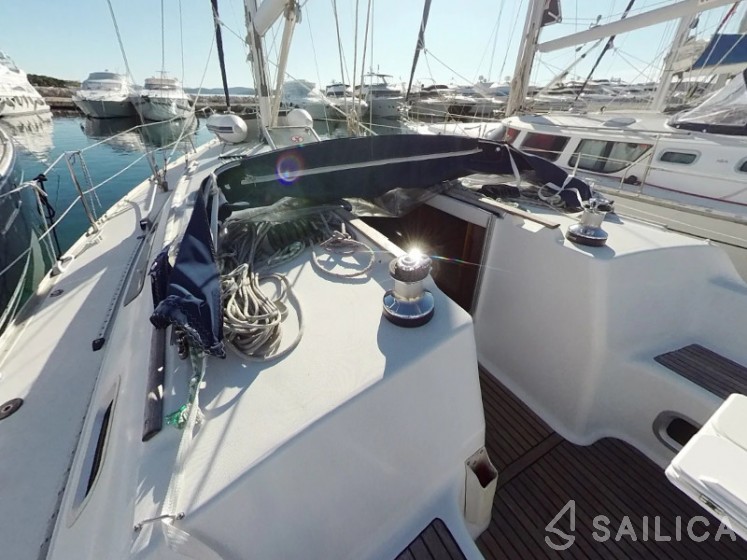 Sun Odyssey 40 - Yacht Charter Sailica