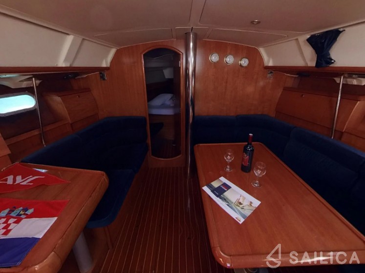 Sun Odyssey 40 - Yacht Charter Sailica
