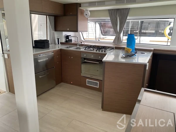 Lagoon 52F - Yacht Charter Sailica