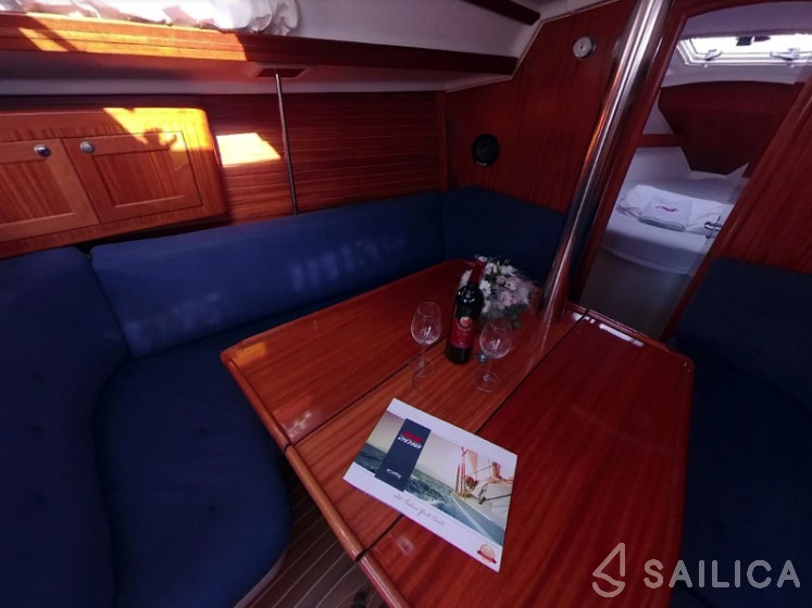 Elan 333 - Yacht Charter Sailica