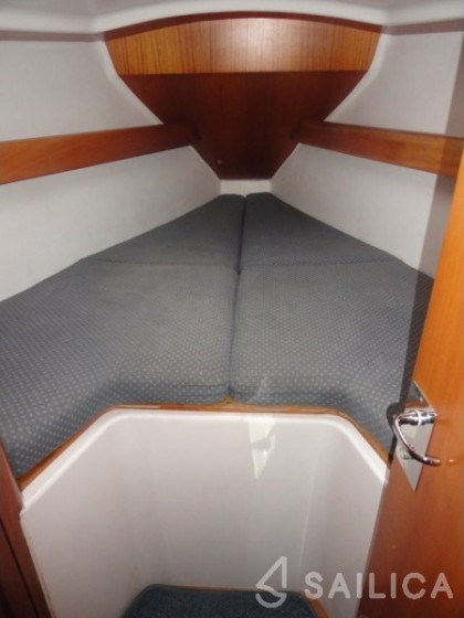 Elan 333 - Yacht Charter Sailica