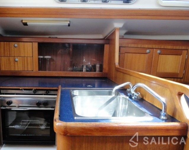Elan 333 - Yacht Charter Sailica