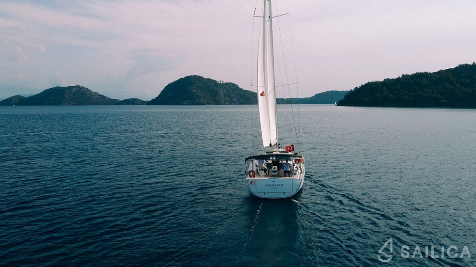 Bavaria 46 Cruiser - Yacht Charter Sailica