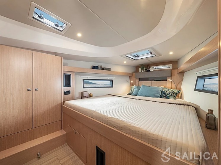 Bavaria C42 - Yacht Charter Sailica