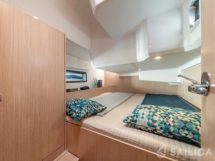 Bavaria C42 - Yacht Charter Sailica