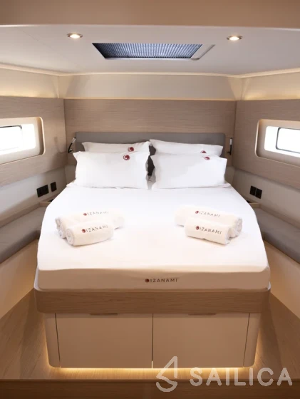 First 53 - Yacht Charter Sailica