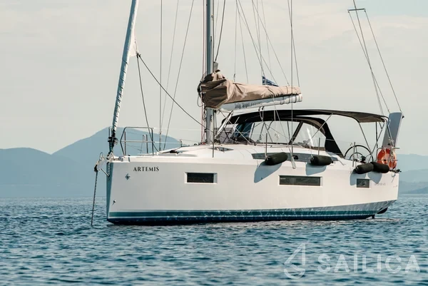 Sun Odyssey 410 - Yacht Charter Sailica