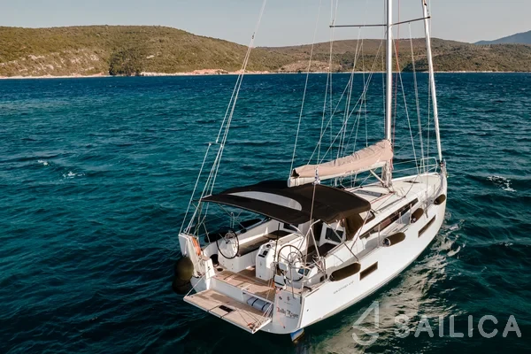 Sun Odyssey 410 - Yacht Charter Sailica