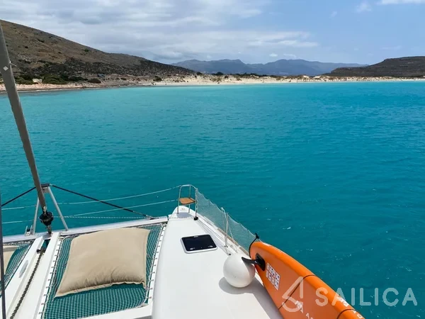 Lagoon 450  Flybridge - Yacht Charter Sailica