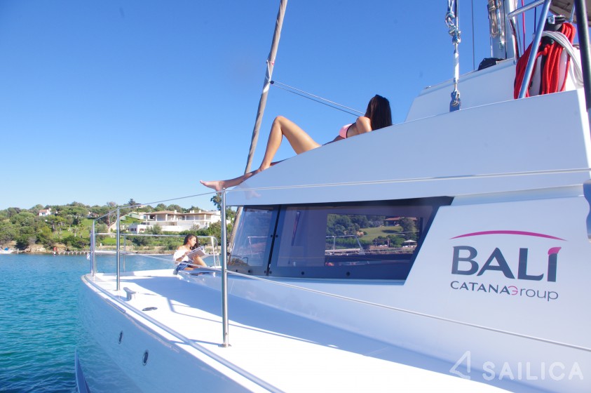 Bali 4.3 - Yacht Charter Sailica