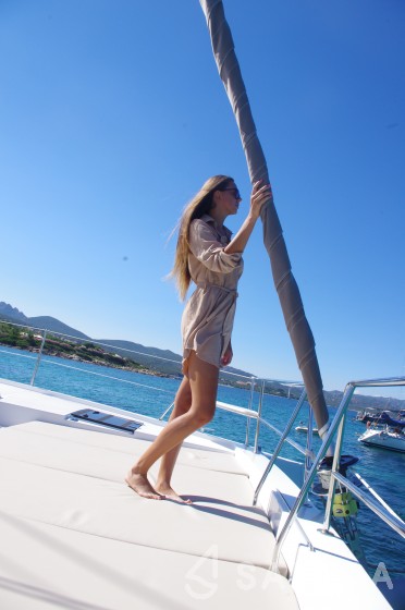 Bali 4.3 - Yacht Charter Sailica