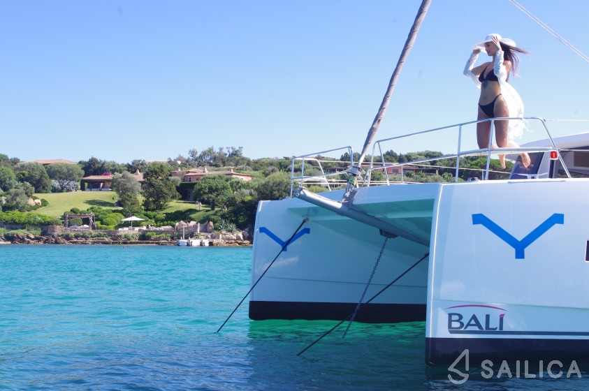 Bali 4.3 - Yacht Charter Sailica
