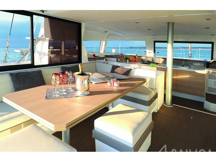 Bali 4.3 - Yacht Charter Sailica