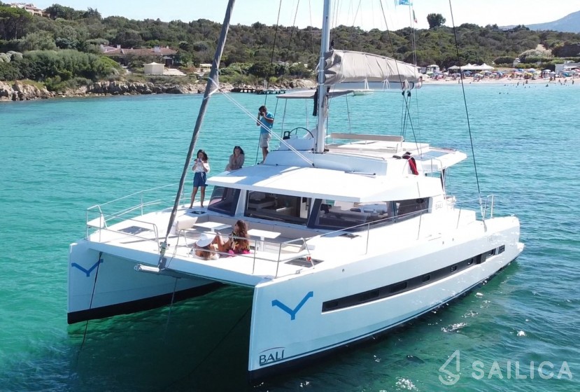 Bali 4.3 - Yacht Charter Sailica