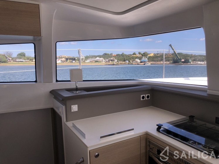 Bali 4.3 - Yacht Charter Sailica