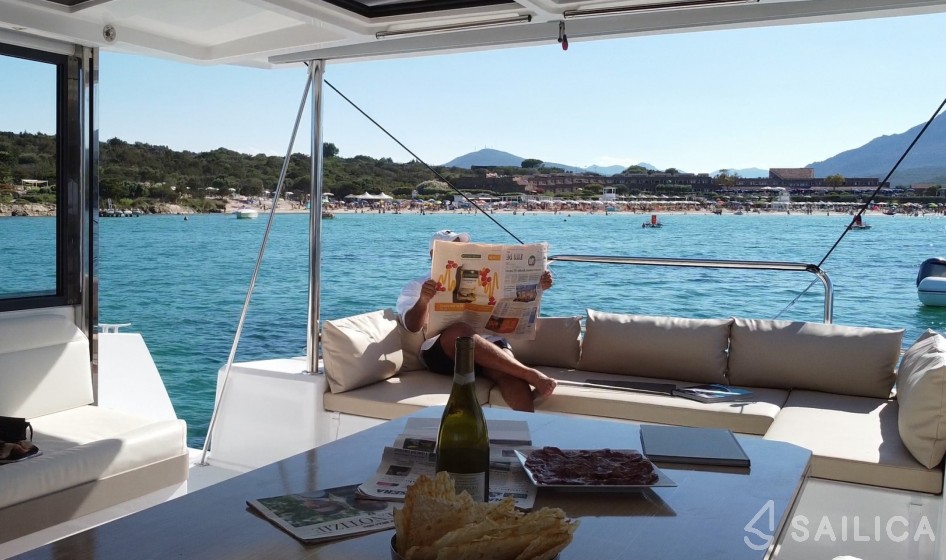 Bali 4.3 - Yacht Charter Sailica