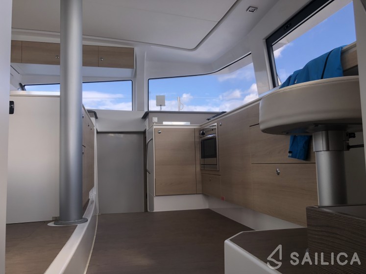 Bali 4.3 - Yacht Charter Sailica