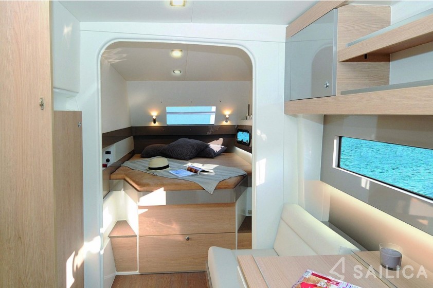 Bali 4.3 - Yacht Charter Sailica
