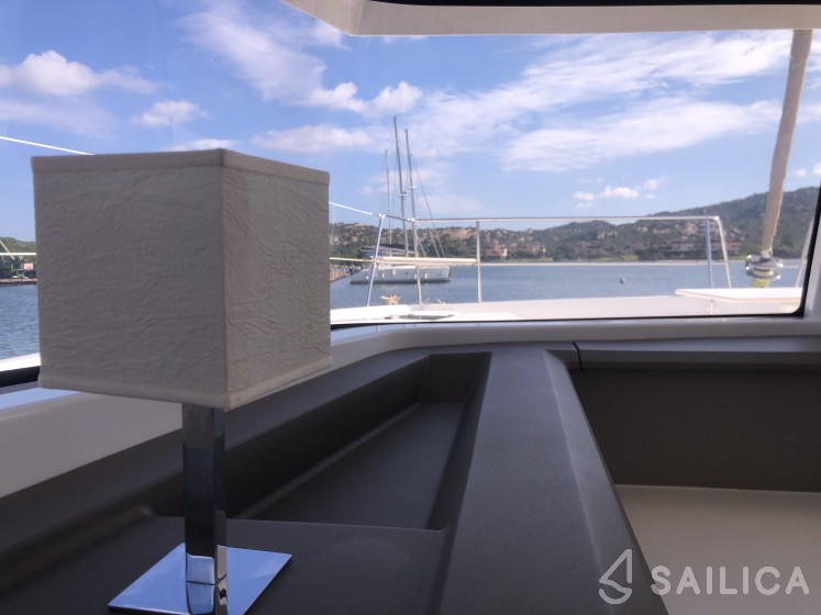 Bali 4.3 - Yacht Charter Sailica