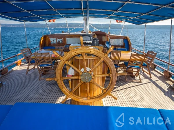 Gulet - Yacht Charter Sailica