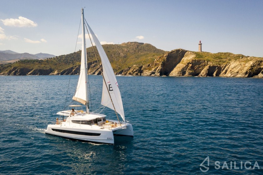 Bali 4.2 - Yacht Charter Sailica