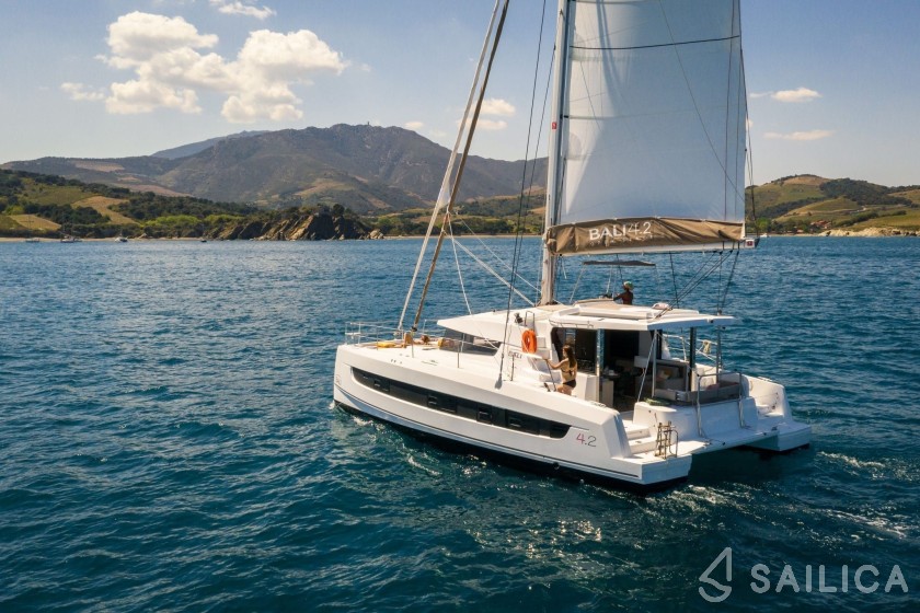 Bali 4.2 - Yacht Charter Sailica