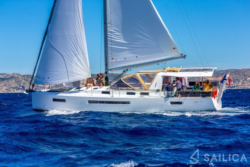 Sun Loft 47 - Yacht Charter Sailica