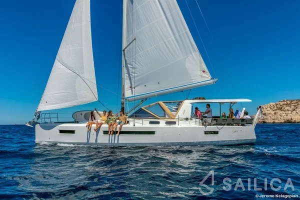 Sun Loft 47 - Yacht Charter Sailica