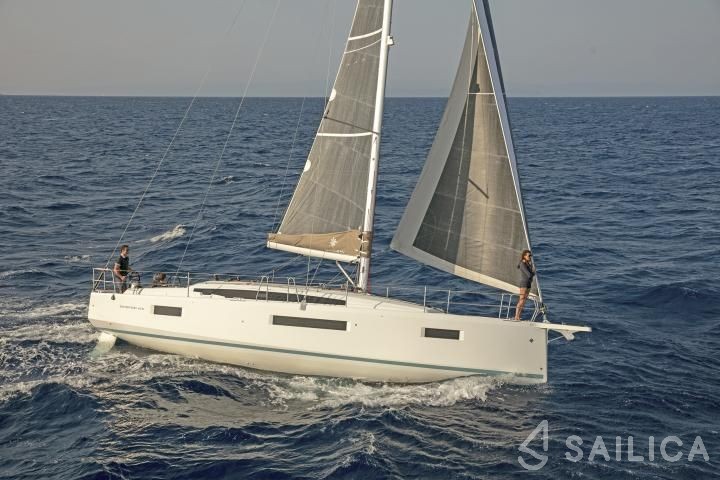 Sun Odyssey 410 - Yacht Charter Sailica