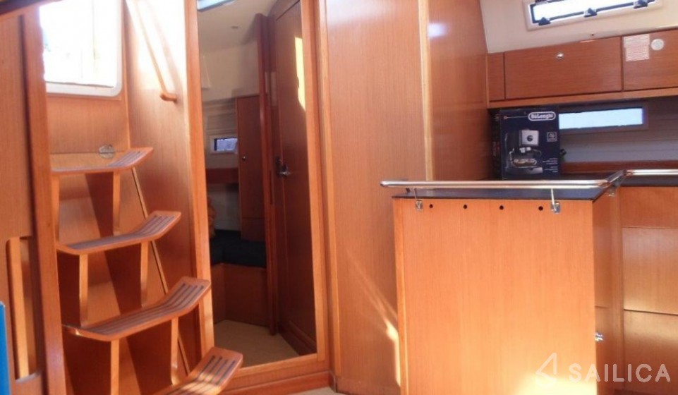 Bavaria 45 Cruiser - Yacht Charter Sailica