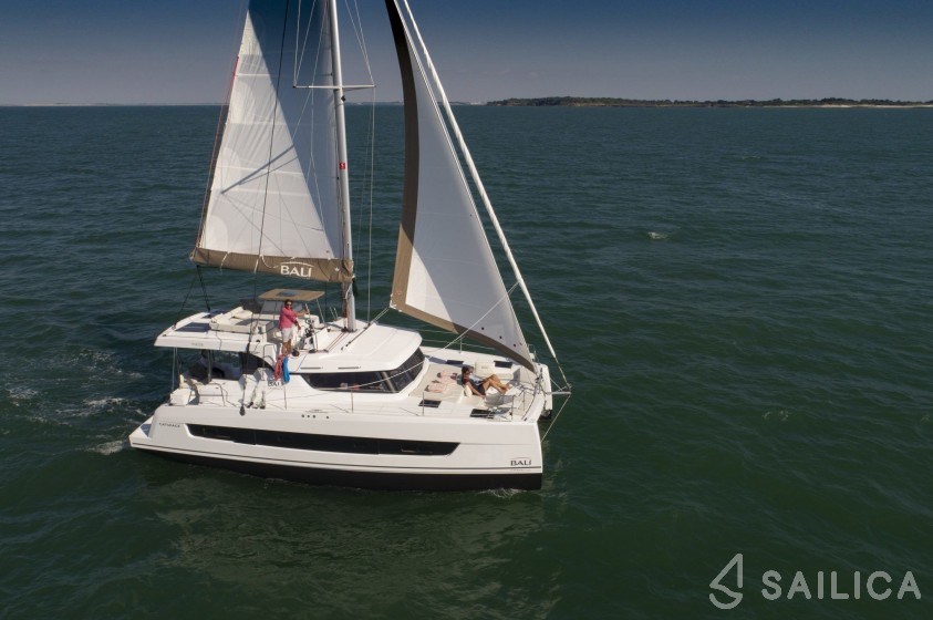 Bali Catspace - Yacht Charter Sailica