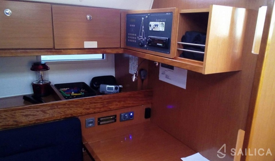 Bavaria 45 Cruiser - Yacht Charter Sailica
