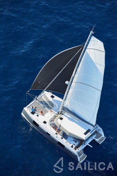 Nautitech 40 open NEW - 4 + 2 cab. - Yacht Charter Sailica